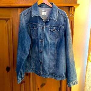 Never worn denim jacket.